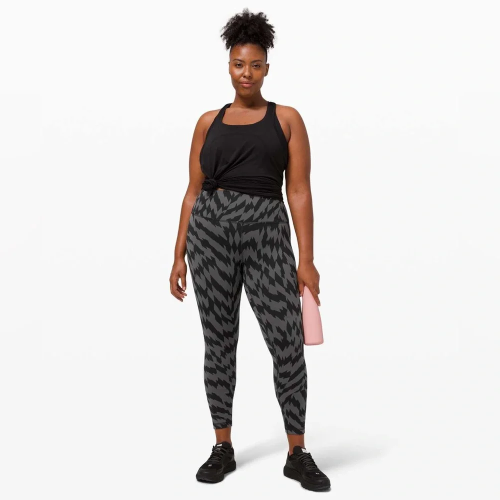 Women’s Lululemon Wunder Train HR Tight 25
